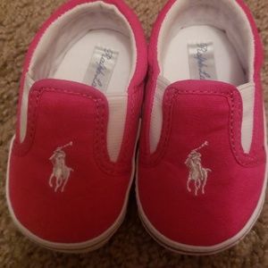 Infant clothes and shoes